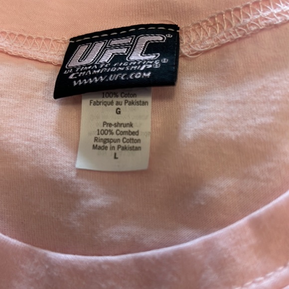 UFC brand tee shirt pink size large - Picture 5 of 5